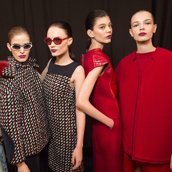 15colgadasdeunapercha_nyfw_new_york_fashion_week_fall_2015_moda_desfile_pasarela_carolina_herrera_8