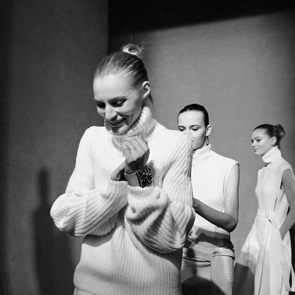 15colgadasdeunapercha_nyfw_new_york_fashion_week_fall_2015_moda_desfile_pasarela_victoria_beckham_12