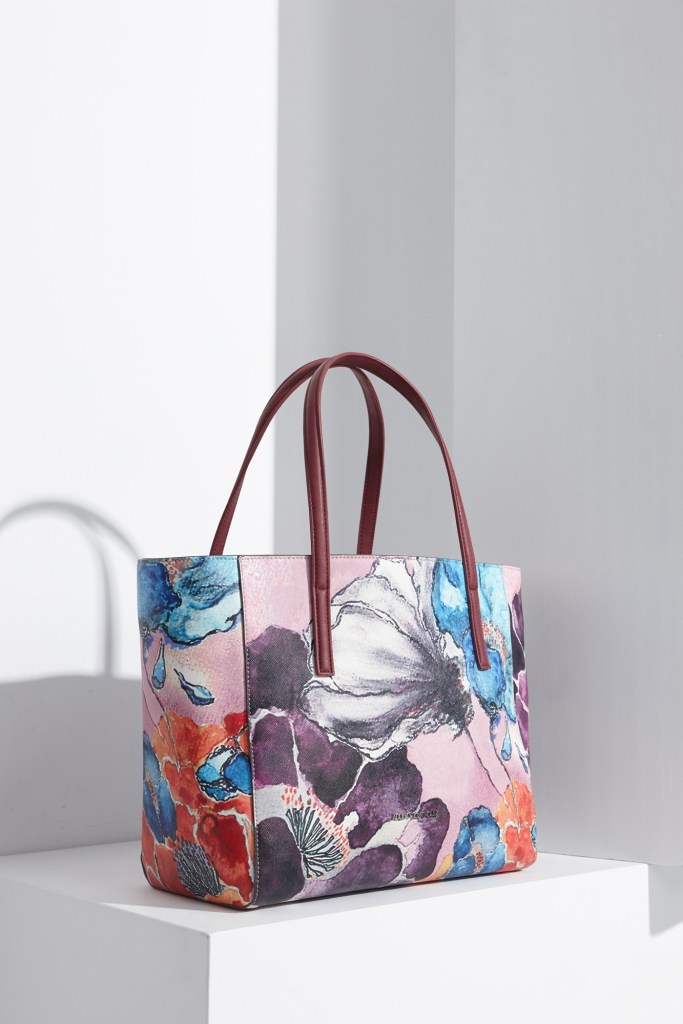 15colgadasdeunapercha-bolso-bag-handbag-adolfo-dominguez-12