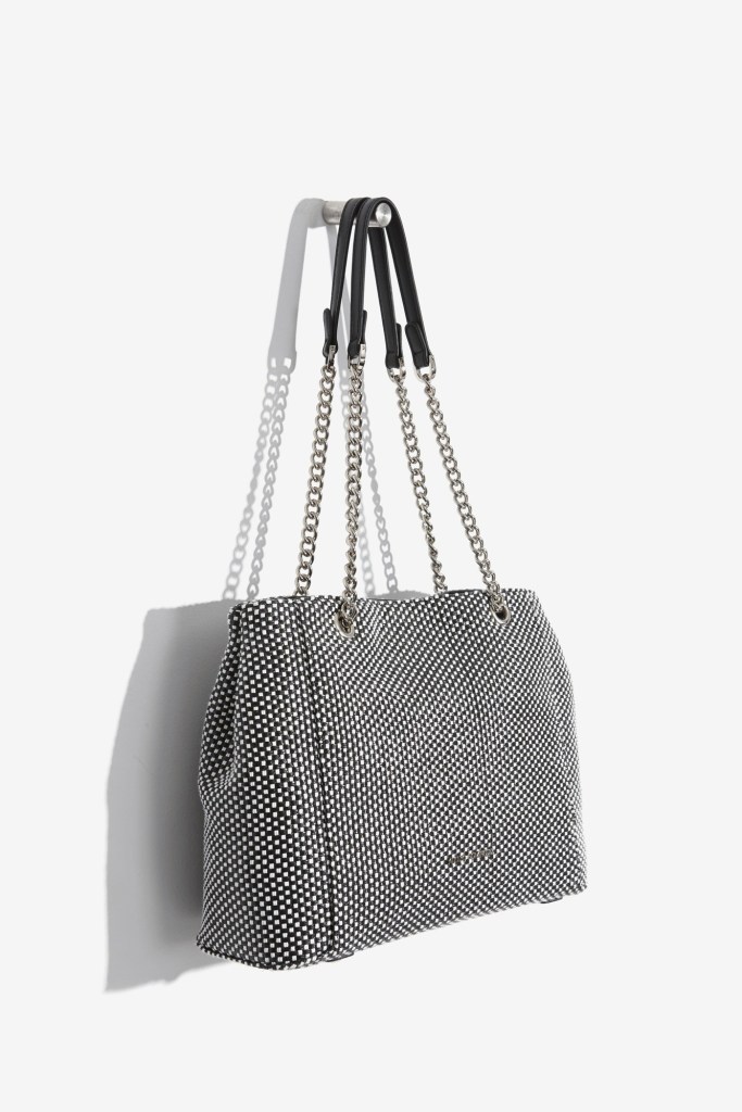 15colgadasdeunapercha-bolso-bag-handbag-adolfo-dominguez-2