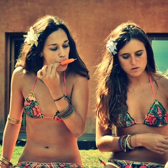 15colgadasdeunapercha-bikinis-bañadores-swimwear-swimsuits-verano-summer-2015-camila-ctg-1