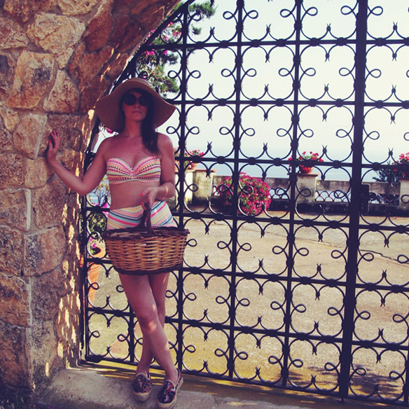 15colgadasdeunapercha-ethnic-etnico-kaftan-cesto-mimbre-basket-alpargatas-espadrilles-pamela-carla-kissler-10