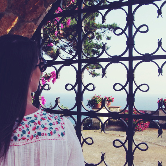 15colgadasdeunapercha-ethnic-etnico-kaftan-cesto-mimbre-basket-alpargatas-espadrilles-pamela-carla-kissler-4