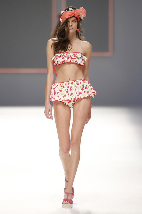 15colgadasdeunapercha-moda-fashion-barcelona-080-primavera-verano-2016-como-un-pez-en-el-agua-3