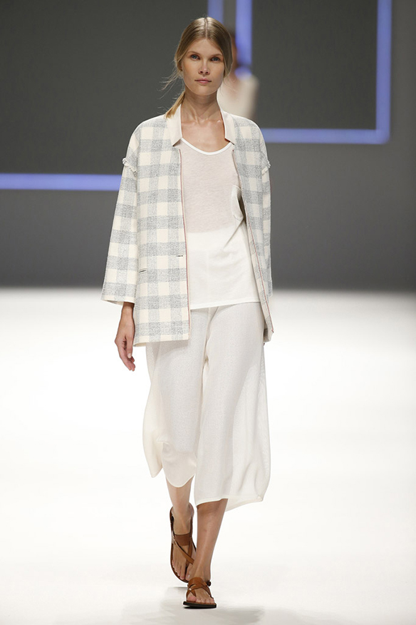 15colgadasdeunapercha-moda-fashion-barcelona-080-primavera-verano-2016-sita-murt-5