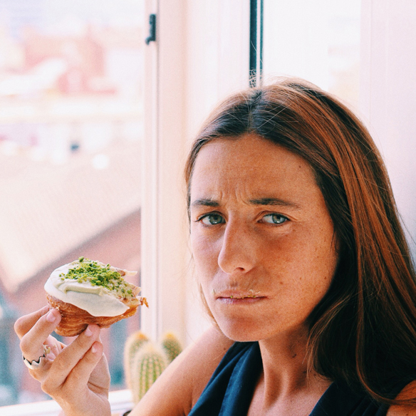 15colgadasdeunapercha-mono-jumpsuit-rubia-blonde-camomila-chamomile-bebofi-5