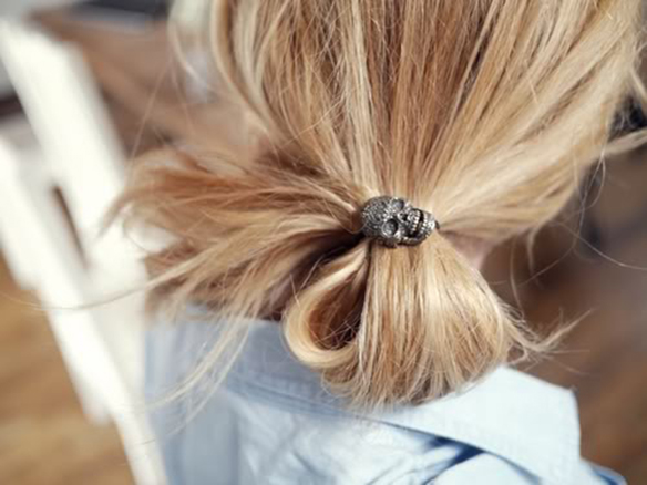 15colgadasdeunapercha-peinados-hairstyles-pelo-hair-verano-summer-2015-coleteros-scrunchies-4