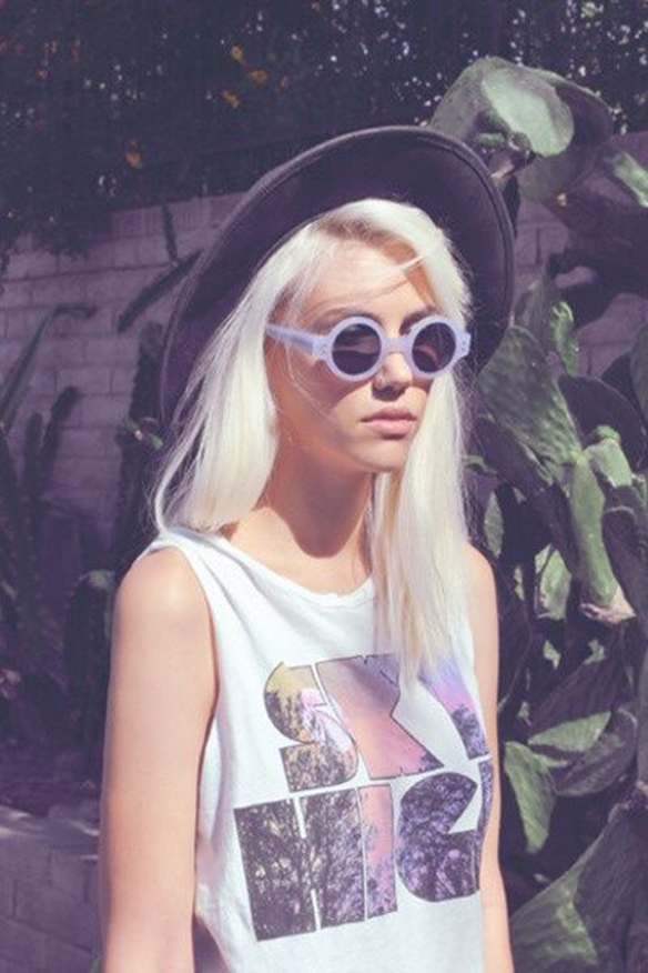 15colgadasdeunapercha-peinados-hairstyles-pelo-hair-verano-summer-2015-rubio-platino-platinum-blonde-1