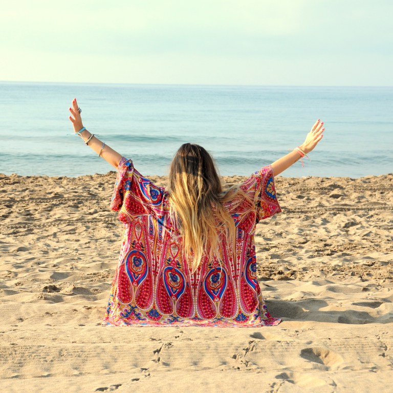15colgadasdeunapercha-verano-summer-bañador-swimsuit-white-blanco-kimono-shorts-70s-anna-duarte-4