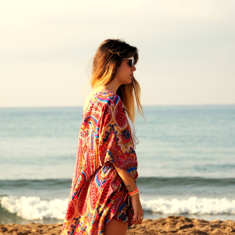 15colgadasdeunapercha-verano-summer-bañador-swimsuit-white-blanco-kimono-shorts-70s-anna-duarte-9