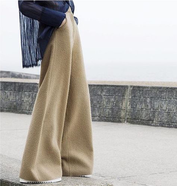 15-colgadas-de-una-percha-15-LWL-Looks-we-love-outfits-adios-pitillos-bye-bye-skinnies-culottes-flare-pants-acampanados-12