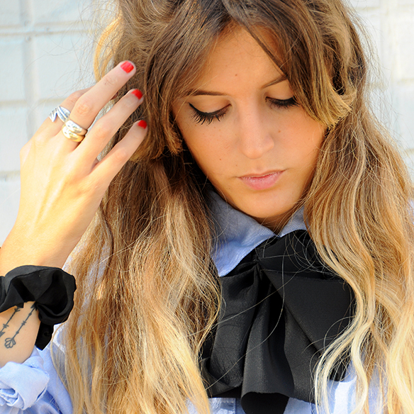 15-colgadas-de-una-percha-anna-duarte-must-have-fw-15-16-oi-imprescindible-lazada-en-cuello-neck-bow-shirt-camisa-abrigo-pelo-yeti-fur-coat-7