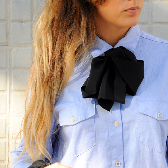 15-colgadas-de-una-percha-anna-duarte-must-have-fw-15-16-oi-imprescindible-lazada-en-cuello-neck-bow-shirt-camisa-abrigo-pelo-yeti-fur-coat-9