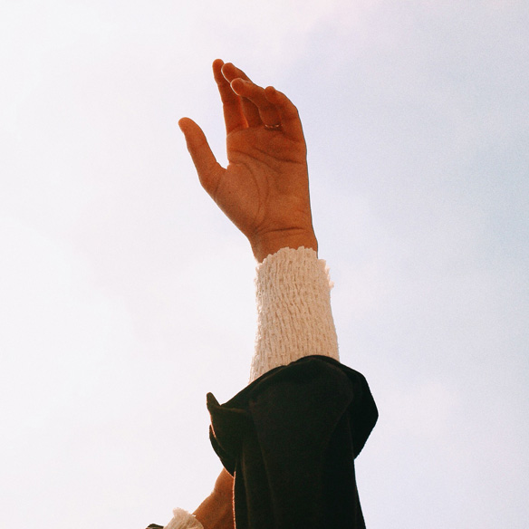 15-colgadas-de-una-percha-bebofi-must-have-fw-15-16-oi-imprescindible-blusa-estilo-victoriano-victorian-style-blouse-7