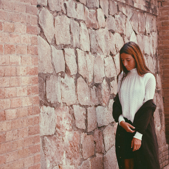 15-colgadas-de-una-percha-bebofi-must-have-fw-15-16-oi-imprescindible-blusa-estilo-victoriano-victorian-style-blouse-8