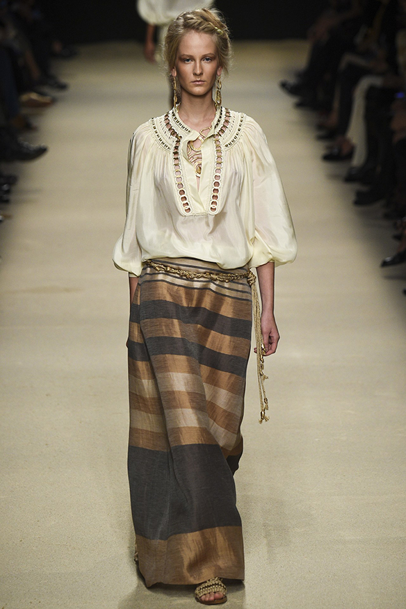 15-colgadas-de-una-percha-milan-fashion-week-mfw-alberta-ferreti-ss-16-2016-7