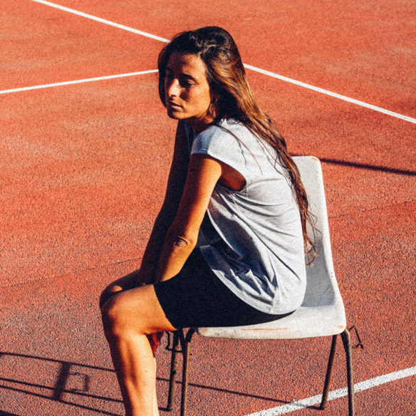 15-colgadas-de-una-percha-bebofi-mapache-by-dark-green-fw-oi-sporty-look-jersey-jumper-verde-green-falda-skirt-6