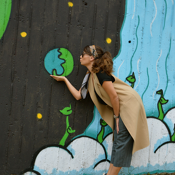 15-colgadas-de-una-percha-gina-carreras-alicia-alvarez-must-have-imprescindible-fw-15-16-oi-chaleco-xl-vest-niancole-gafas-de-sol-sunnies-cropped-pants-3