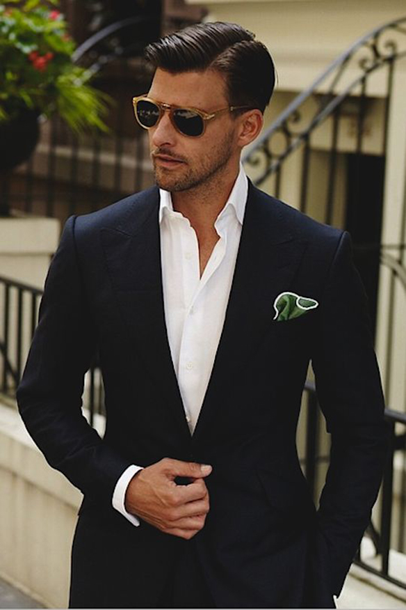 15-colgadas-de-una-percha-sunday-man-day-look-outfit-hombre-men-menswear-moda-masculina-pañuelo-bolsillo-americana-handkerchief-pocket-square-blazer-johannes-huebl