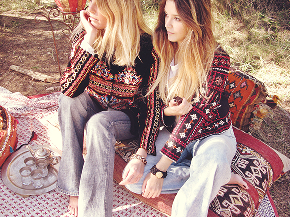 15-colgadas-de-una-percha-almah-scented-jewelry-lookbook-fw-15-16-joyeria-bisuteria-aromatica-perfumada-anna-duarte-gina-carreras-ethnic-blazers-etnico-2