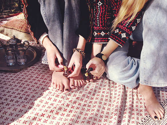 15-colgadas-de-una-percha-almah-scented-jewelry-lookbook-fw-15-16-joyeria-bisuteria-aromatica-perfumada-anna-duarte-gina-carreras-ethnic-blazers-etnico-3