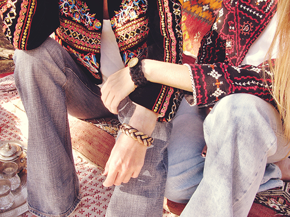 15-colgadas-de-una-percha-almah-scented-jewelry-lookbook-fw-15-16-joyeria-bisuteria-aromatica-perfumada-anna-duarte-gina-carreras-ethnic-blazers-etnico-8