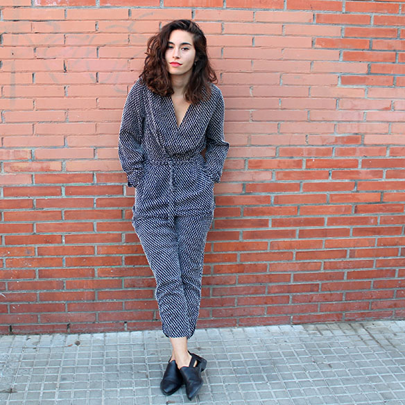 15-colgadas-de-una-percha-blanche-jumpsuit-mono-red-lips-jacket-chaqueta-10