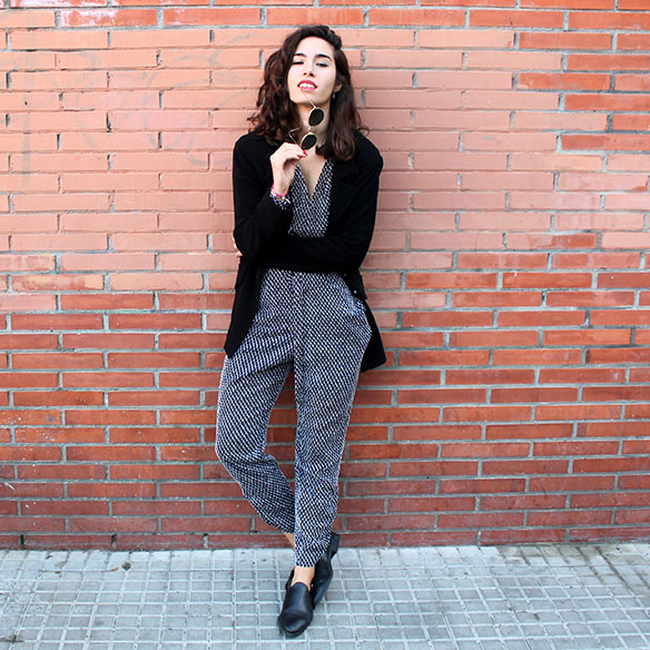 15-colgadas-de-una-percha-blanche-jumpsuit-mono-red-lips-jacket-chaqueta-2