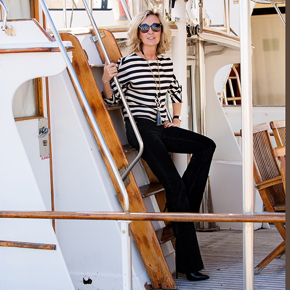 15-colgadas-de-una-percha-maica-jau-navy-stripes-rayas-marineras-pantalones-acampanados-flared-pants-2