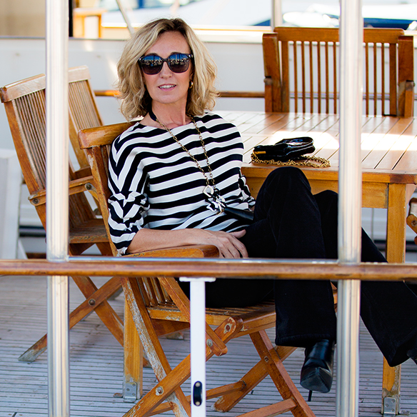 15-colgadas-de-una-percha-maica-jau-navy-stripes-rayas-marineras-pantalones-acampanados-flared-pants-6