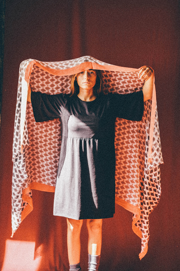 15-colgadas-de-una-percha-mapache-by-dark-green-fw-2015-2016-15-16-lookbook-bebofi-17