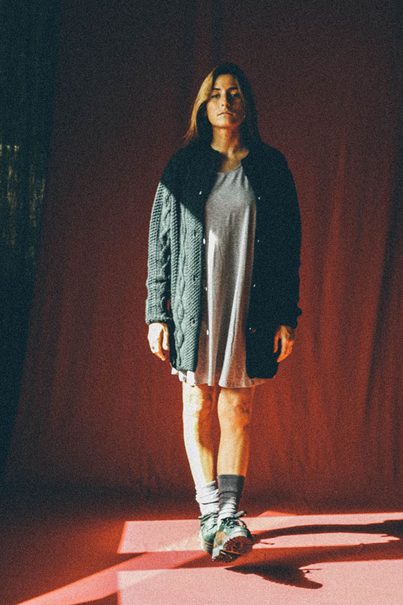 15-colgadas-de-una-percha-mapache-by-dark-green-fw-2015-2016-15-16-lookbook-bebofi-23