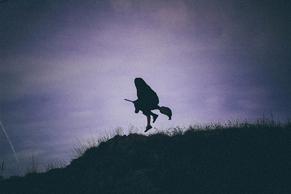 15-colgadas-de-una-percha-mapache-by-dark-green-fw-2015-2016-15-16-lookbook-bebofi-3