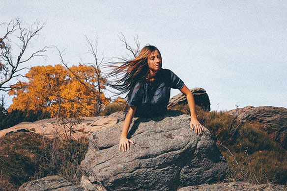 15-colgadas-de-una-percha-mapache-by-dark-green-fw-2015-2016-15-16-lookbook-bebofi-9