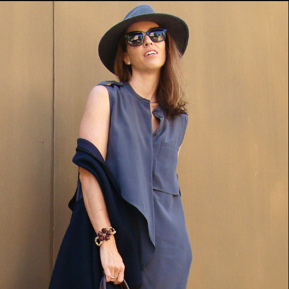 15-colgadas-de-una-percha-marta-r-capa-cape-chaleco-oversize-vest-marsala-color-knit-punto-2