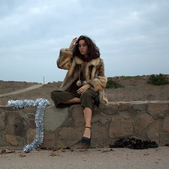 15-colgadas-de-una-percha-blanche-fin-de-año-nochevieja-new-years-eve-mono-jumpsuit-culottes-fur-coat-abrigo-pelo-2