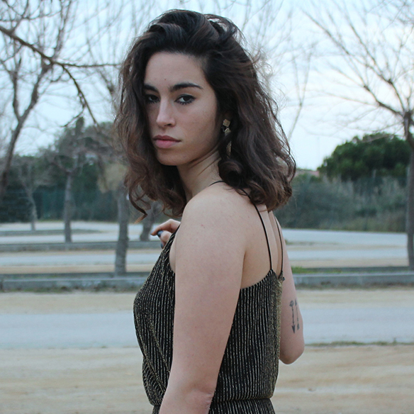 15-colgadas-de-una-percha-blanche-fin-de-año-nochevieja-new-years-eve-mono-jumpsuit-culottes-fur-coat-abrigo-pelo-5