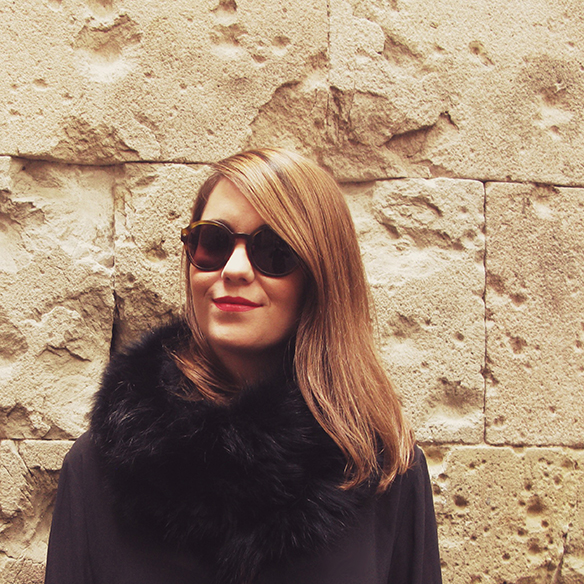 15-colgadas-de-una-percha-carla-kissler-fin-de-año-nochevieja-new-years-eve-mono-jumpsuit-la-perla-lenceria-lingerie-encaje-lace-5