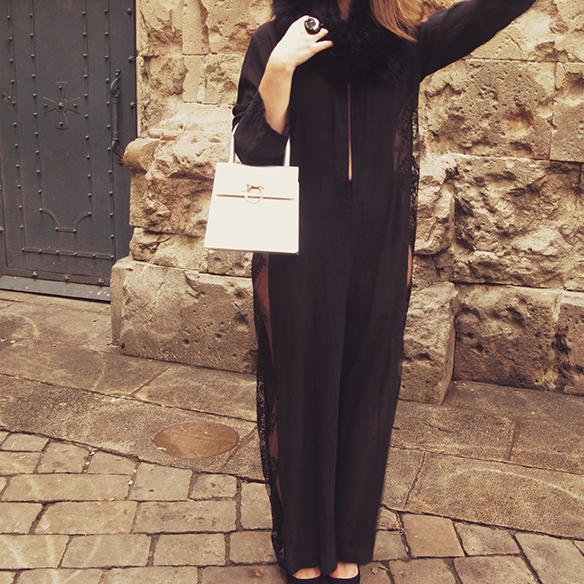 15-colgadas-de-una-percha-carla-kissler-fin-de-año-nochevieja-new-years-eve-mono-jumpsuit-la-perla-lenceria-lingerie-encaje-lace-8