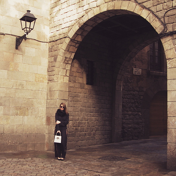 15-colgadas-de-una-percha-carla-kissler-fin-de-año-nochevieja-new-years-eve-mono-jumpsuit-la-perla-lenceria-lingerie-encaje-lace-9