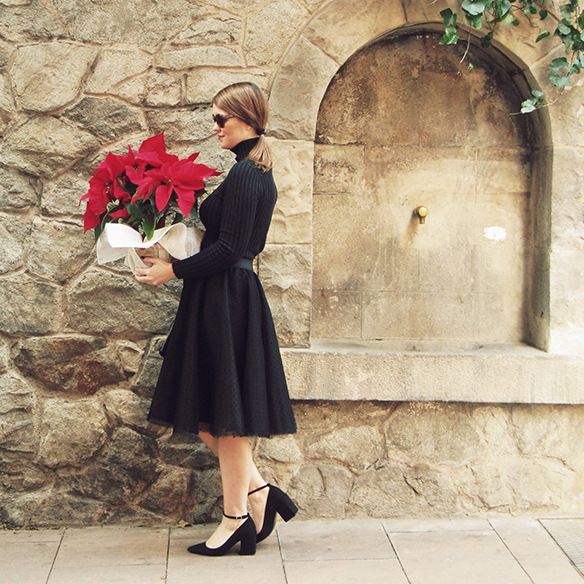 15-colgadas-de-una-percha-carla-kissler-navidad-christmas-falda-de-tul-tulle-skirt-tutu-lolitas-bcn-cazadora-granny-shoes-velvet-trainers-1