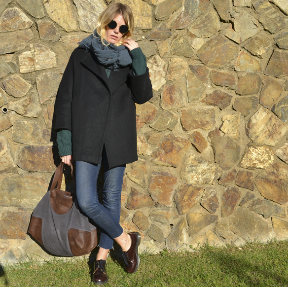 15-colgadas-de-una-percha-gina-carreras-abrigo-roger-coat-bolso-handbag-georgina-carreras-barcelona-jeggins-verde-botella-bottle-green-1