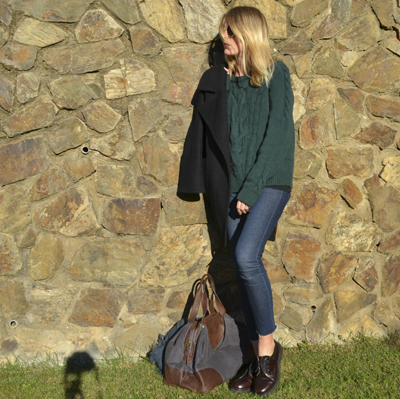 15-colgadas-de-una-percha-gina-carreras-abrigo-roger-coat-bolso-handbag-georgina-carreras-barcelona-jeggins-verde-botella-bottle-green-5