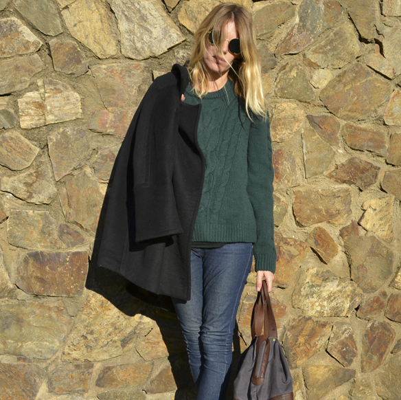 15-colgadas-de-una-percha-gina-carreras-abrigo-roger-coat-bolso-handbag-georgina-carreras-barcelona-jeggins-verde-botella-bottle-green-6