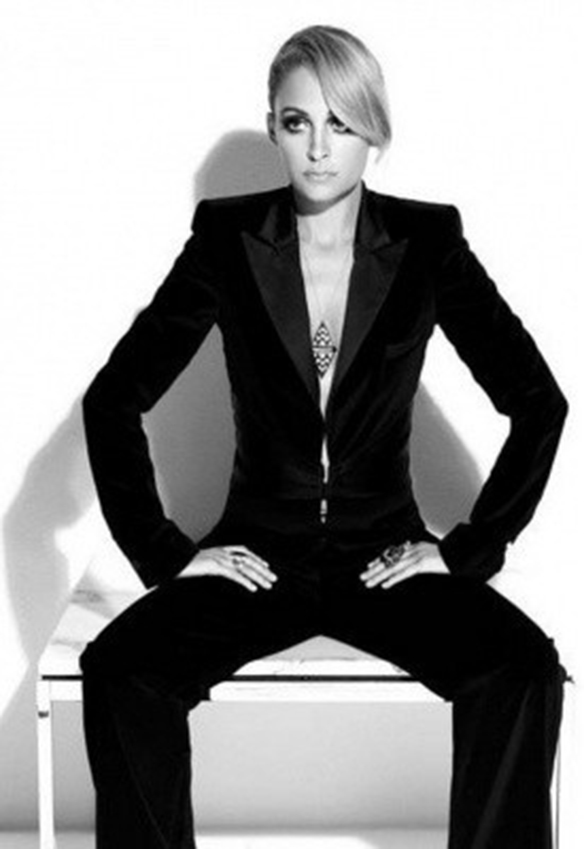 15-colgadas-de-una-percha-inspiracion-nochevieja-fin-de-año-new-years-eve-inspo-inspiration-46