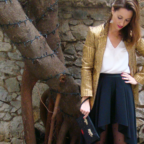 15-colgadas-de-una-percha-marta-r-navidad-christmas-gold-blazer-americana-dorada-falda-neopreno-neoprene-skirt-medias-plumetti-tights-2