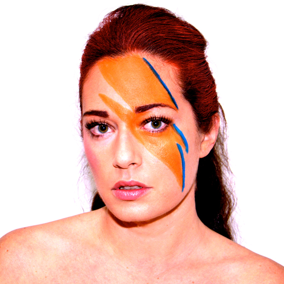 15-colgadas-de-una-percha-alicia-alvarez-carnaval-carnival-david-bowie-makeup-maquillaje-disfraz-costume-2