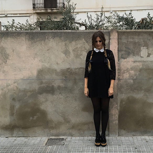 15-colgadas-de-una-percha-anna-duarte-carnaval-carnival-miercoles-addams-wednesday-addams-10