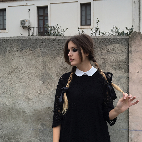 15-colgadas-de-una-percha-anna-duarte-carnaval-carnival-miercoles-addams-wednesday-addams-9