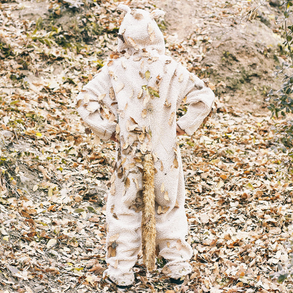 15-colgadas-de-una-percha-bebofi-carnaval-carniva-lobo-max-wolf-disfraz-costume-11